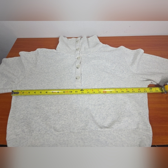 Abercrombie & Fitch soft AF Drama Wedge Henley Sweatshirt Top Large Cozy EUC - Picture 9 of 12